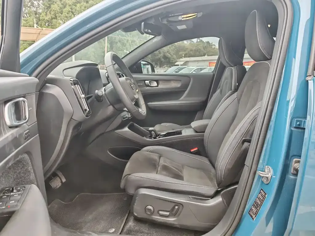 Volvo C40 2023 из CN, фото 5