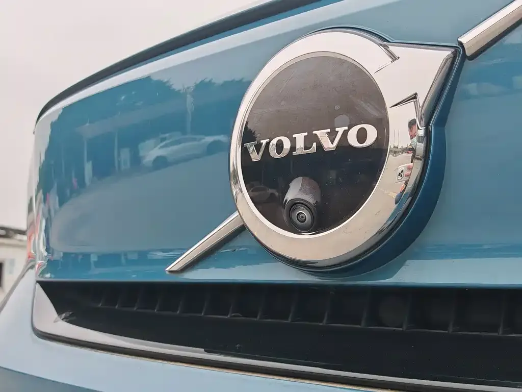Volvo C40 2023 из CN, фото 2