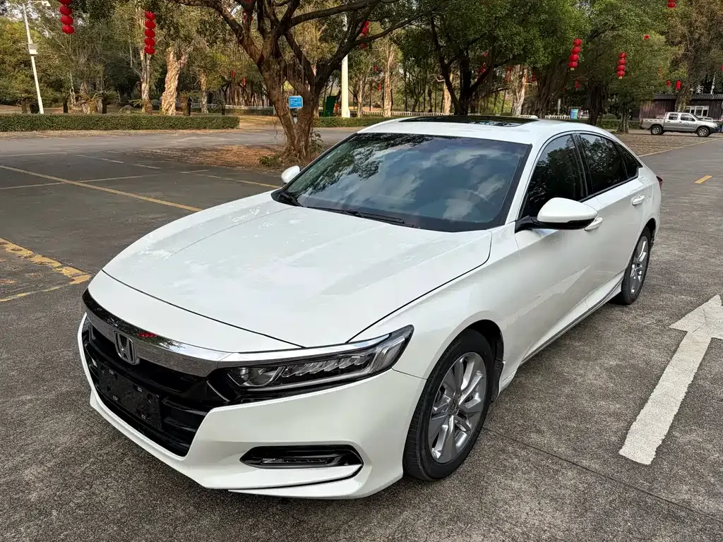 Honda Accord 2021 из CN, фото 2