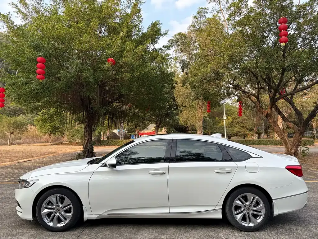 Honda Accord 2021 из CN, фото 10