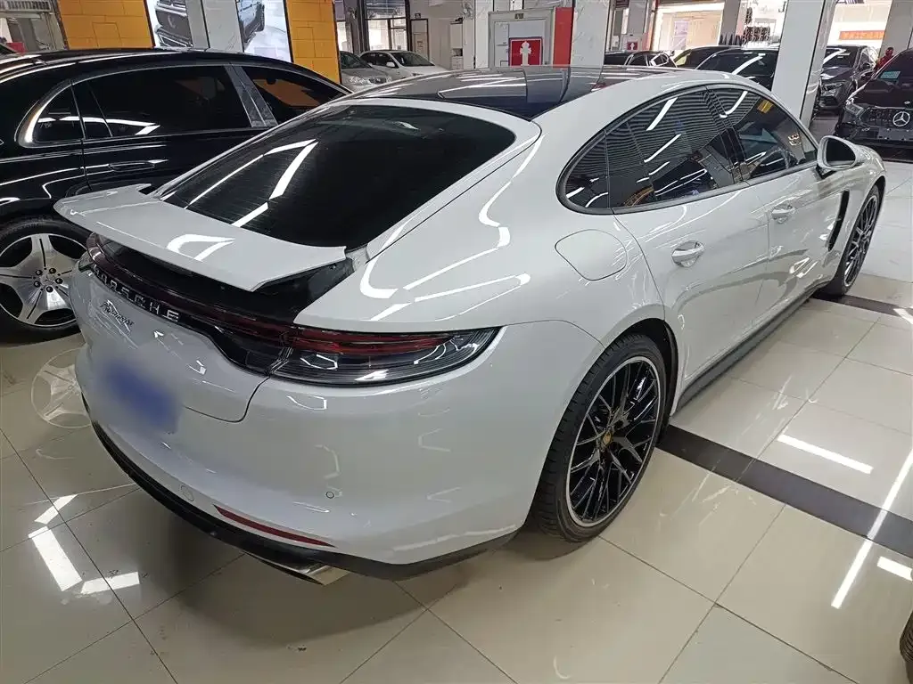 Porsche Panamera 2023 из CN, фото 7