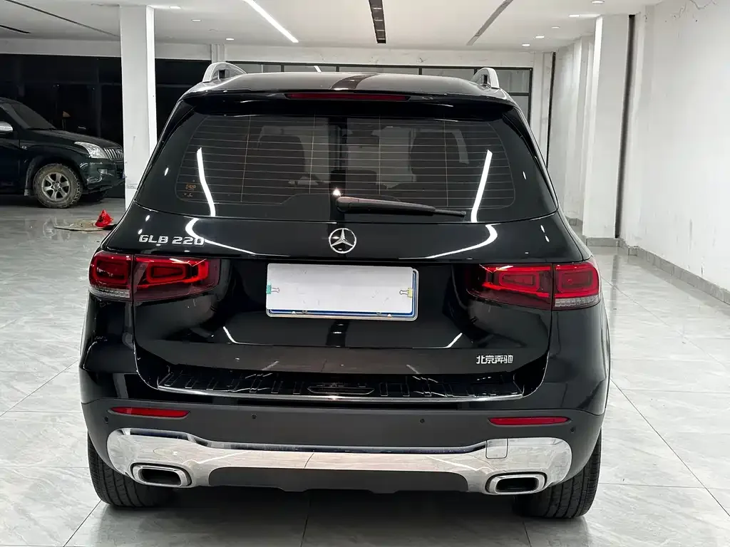 Mercedes-Benz GLB 2023 из CN, фото 2