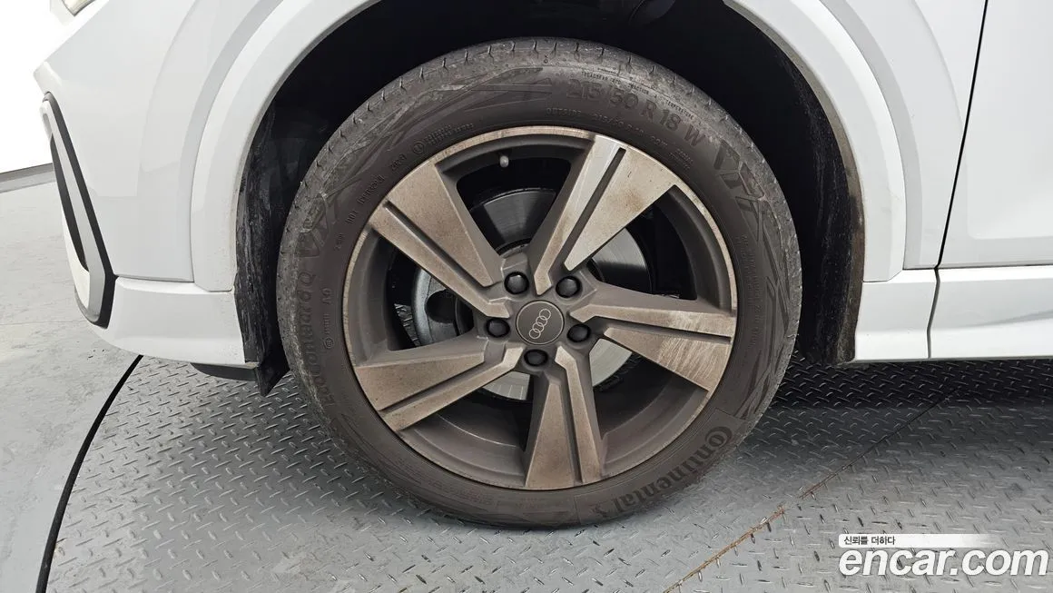 Audi Q2 2023 из KR, фото 3
