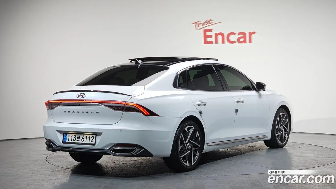 Hyundai Grandeur 2022 из KR, фото 3