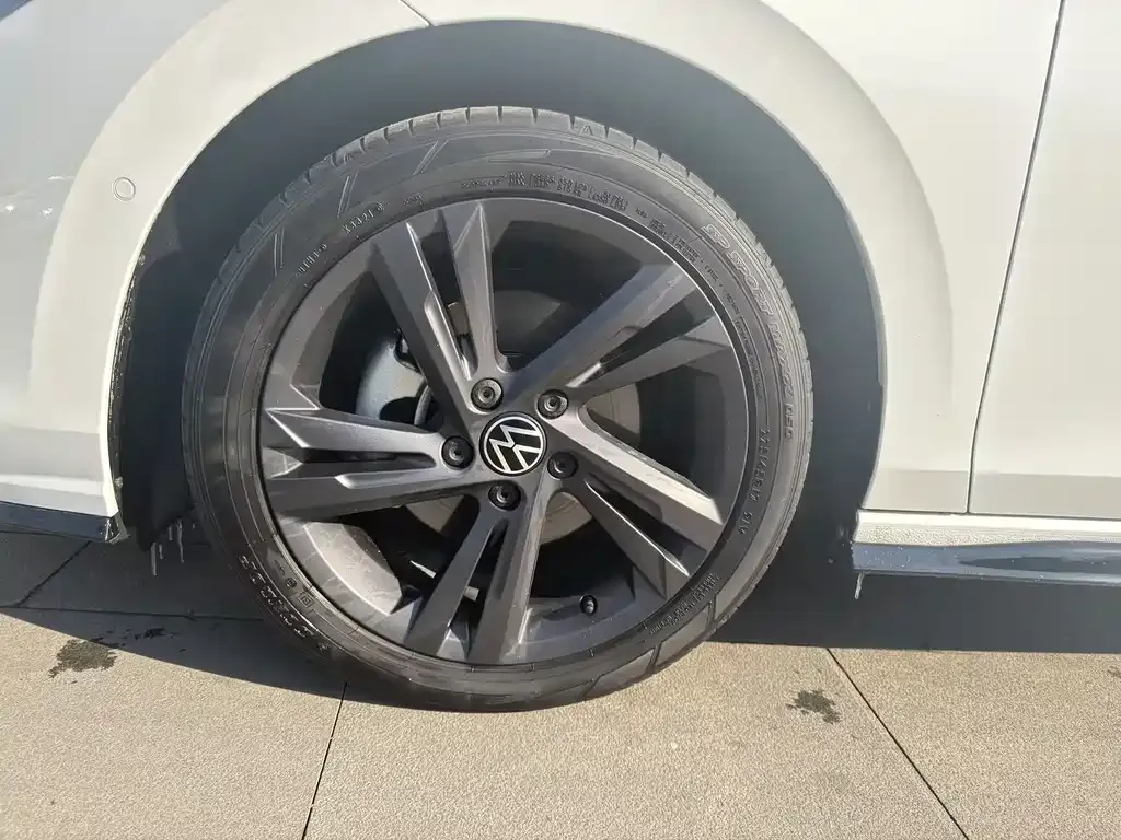 Volkswagen Golf 2021 из CN, фото 9
