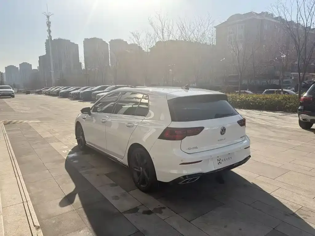 Volkswagen Golf 2021 из CN, фото 7
