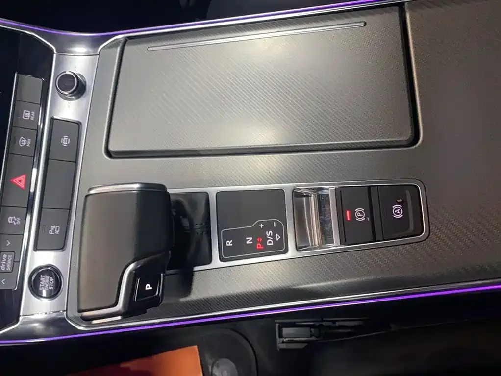 Audi A7 2021 из CN, фото 2