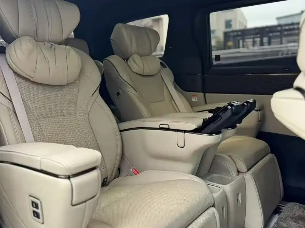 Toyota Alphard 2025 из CN, фото 6
