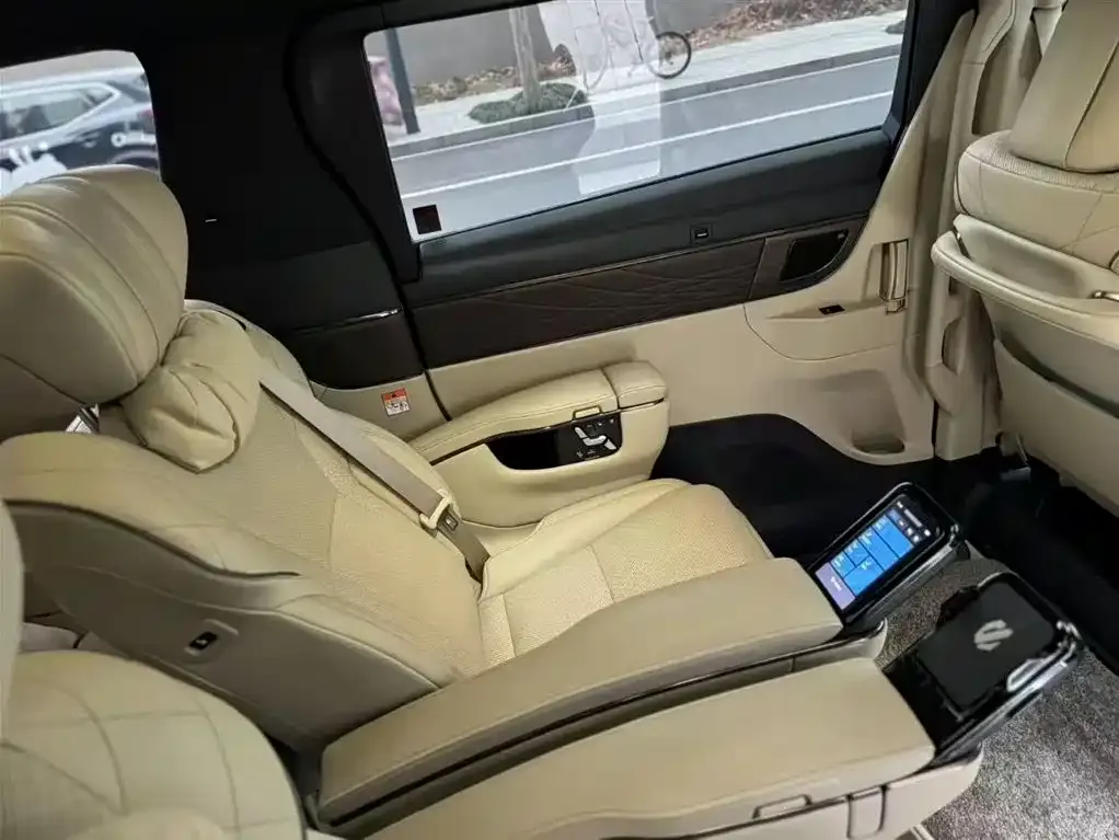 Toyota Alphard 2025 из CN, фото 5