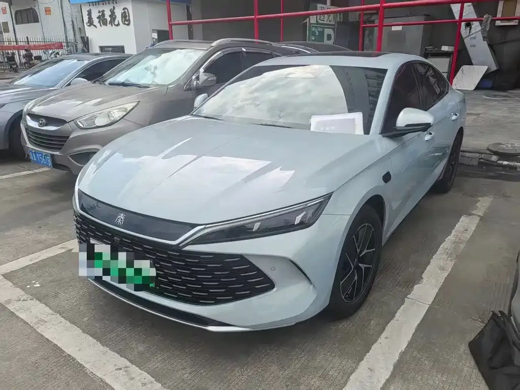 BYD Qin L — фото 1
