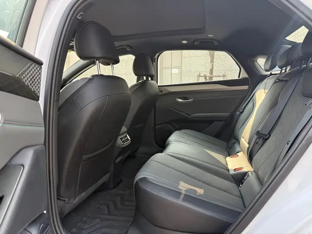 BYD Qin L 2025 из CN, фото 2