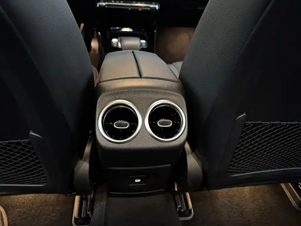 Mercedes-Benz A-Class 2024 из CN, фото 6