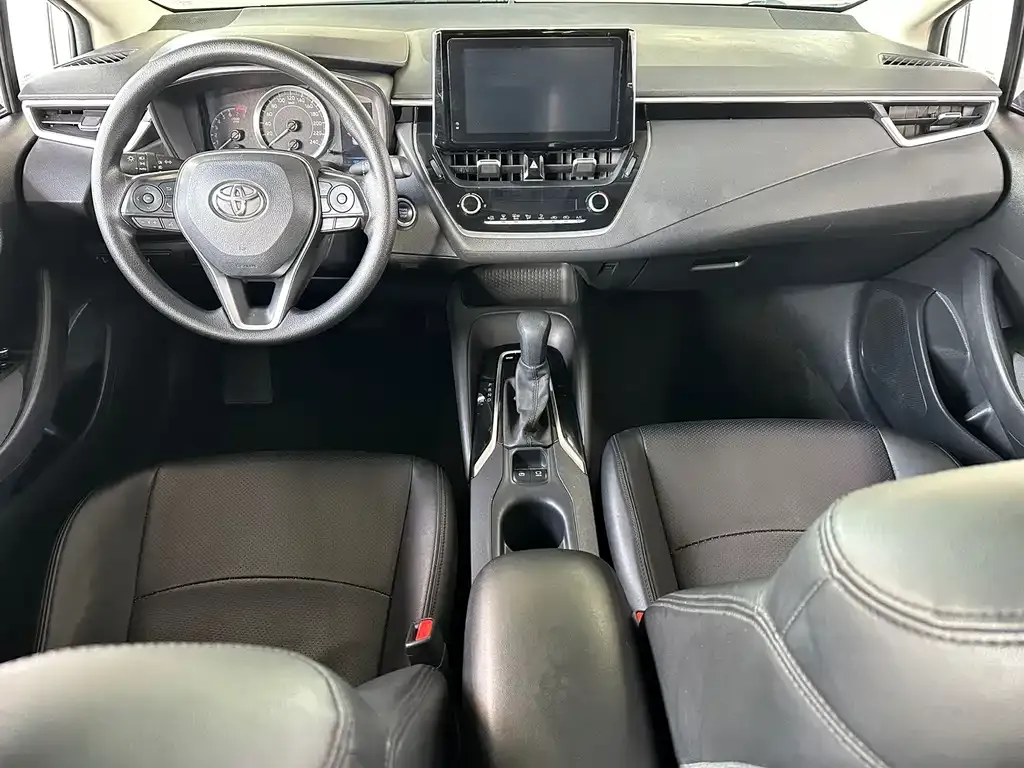 Toyota Corolla — фото 4