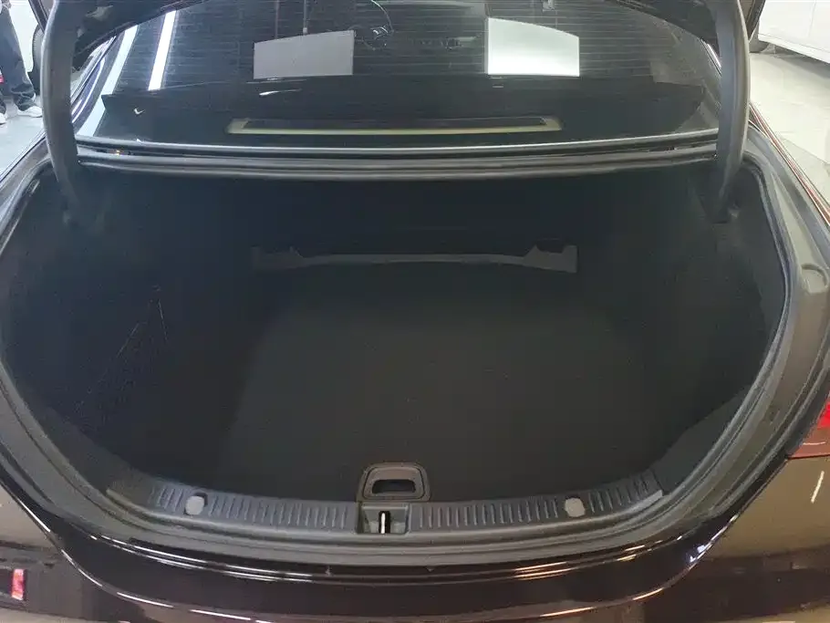 Mercedes-Benz E-Class 2023 из CN, фото 6