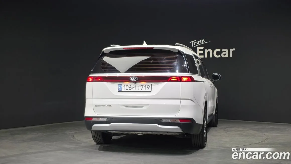 Kia Carnival 2021 из KR, фото 2