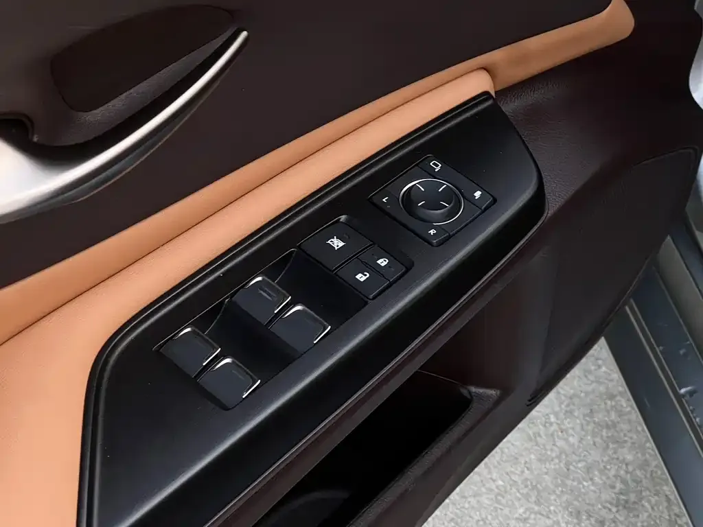 Lexus ES 2021 из CN, фото 5
