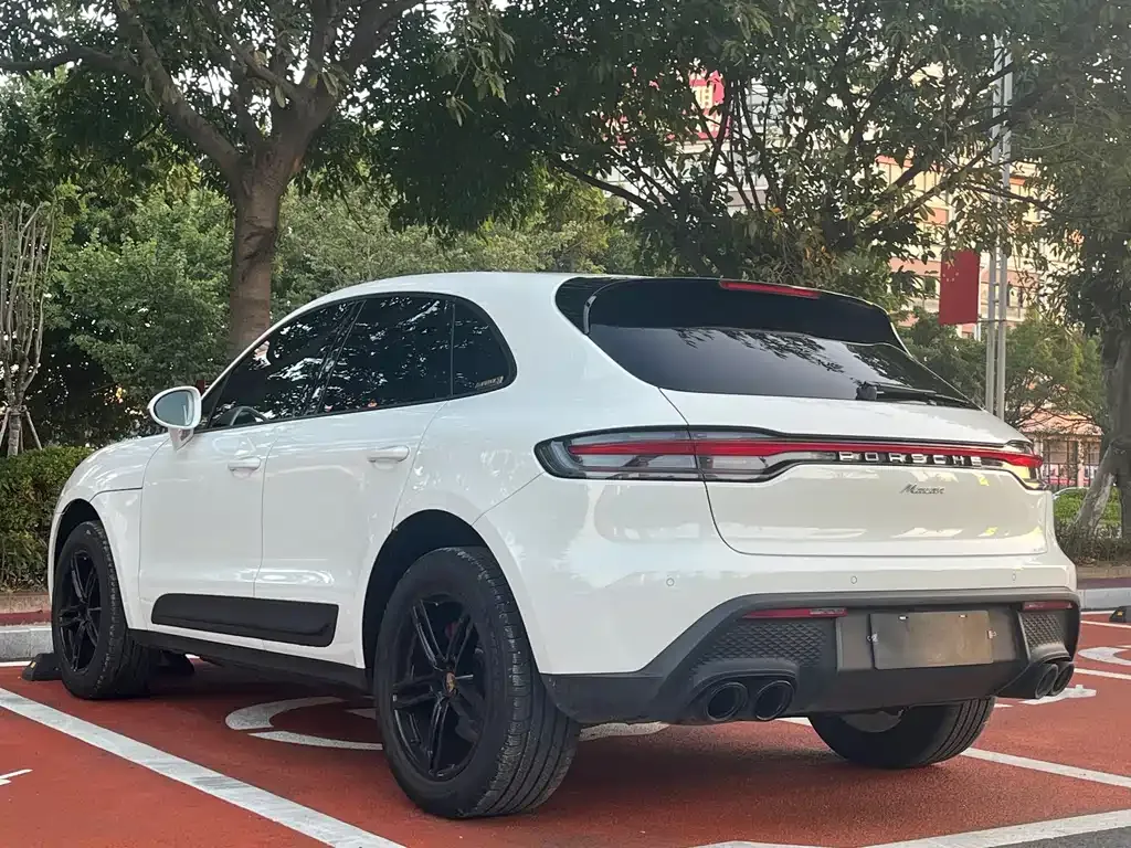 Porsche Macan — фото 5
