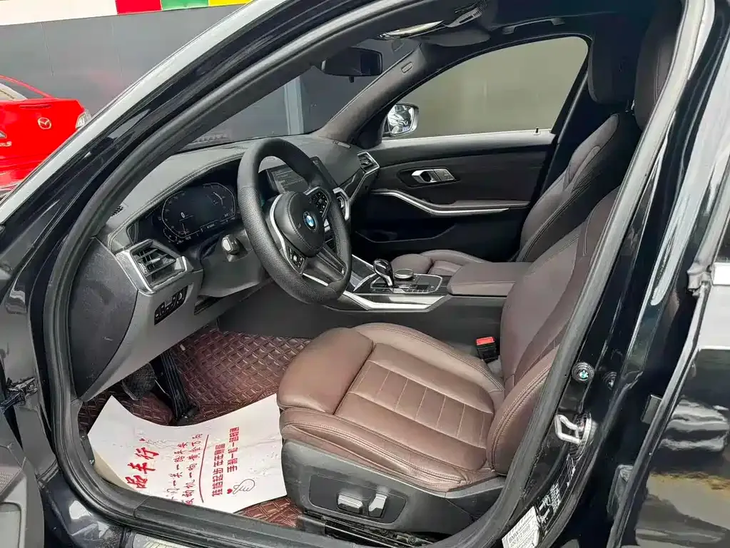 BMW 3 Series 2021 из CN, фото 9