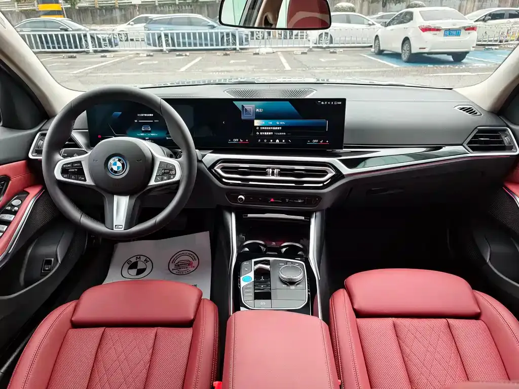 BMW i3 2024 из CN, фото 3