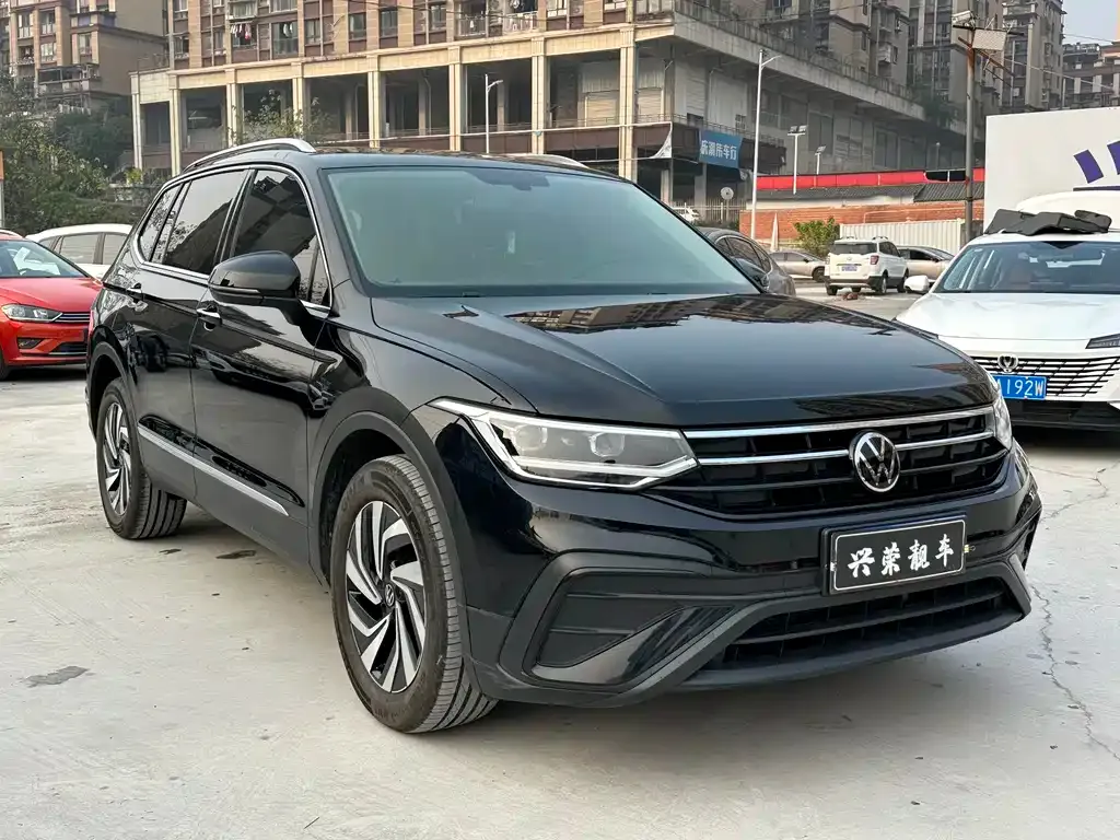 Volkswagen Tiguan L 2025 из CN, фото 5