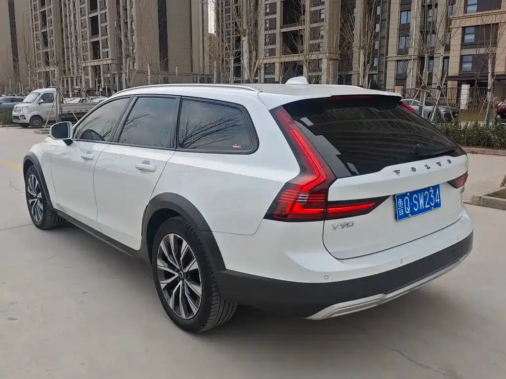 Volvo V90 2021 из CN, фото 8