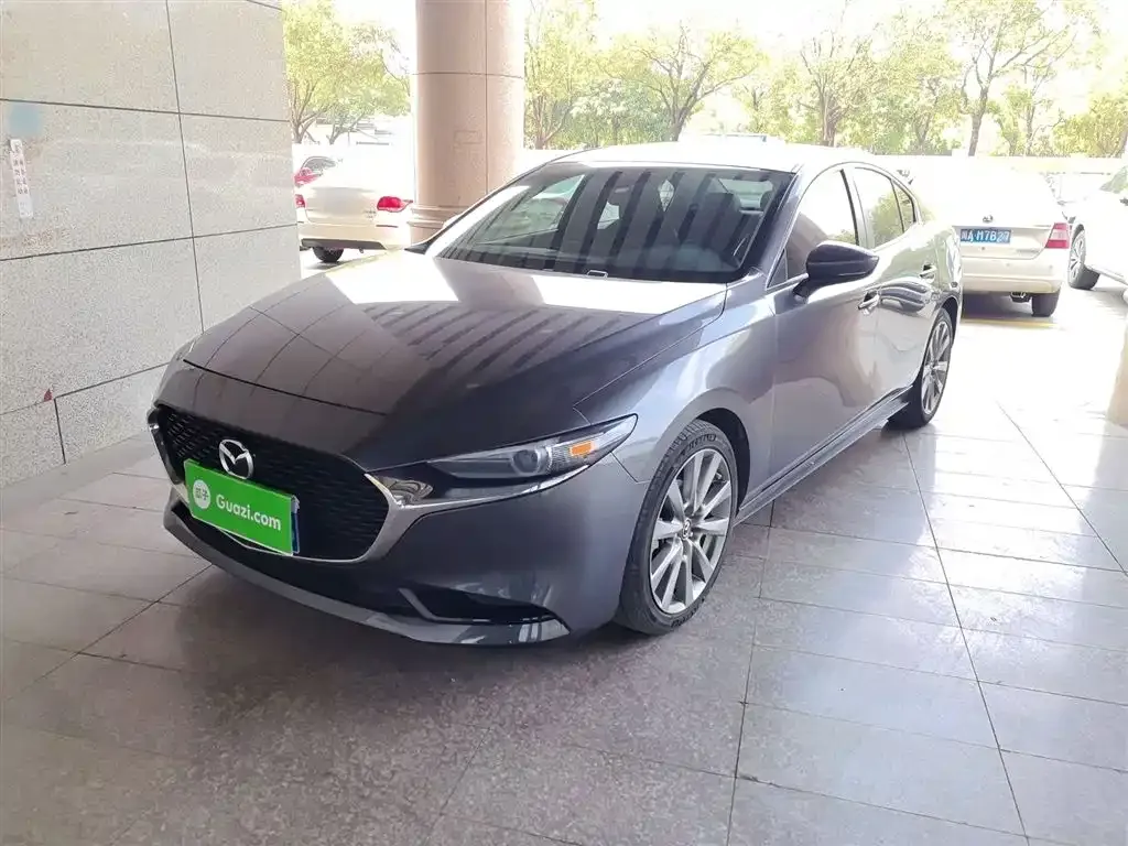 Mazda 3 Axela 2022 из CN, фото 1
