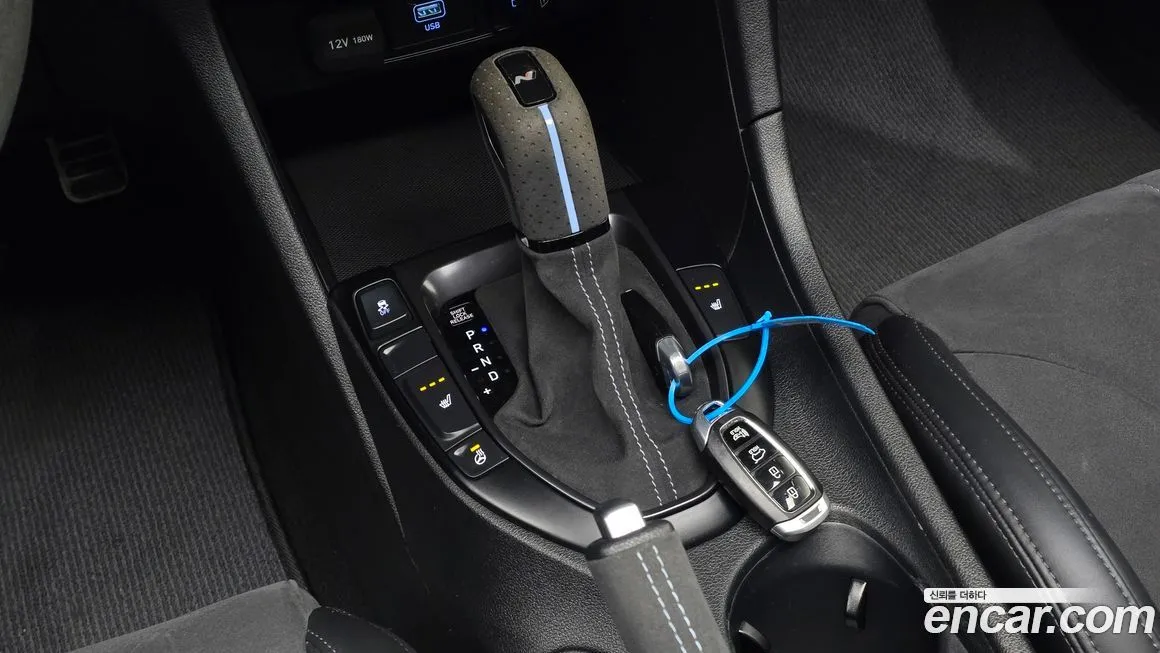 Hyundai Veloster 2023 из KR, фото 8