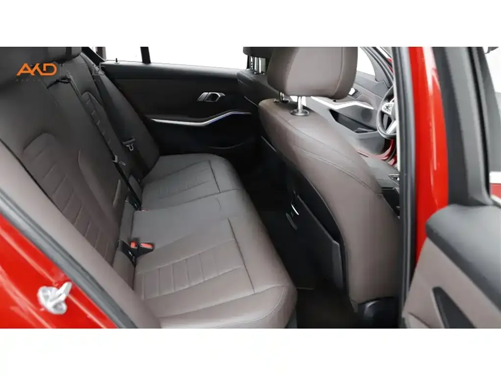 BMW 3 Series 2021 из CN, фото 3