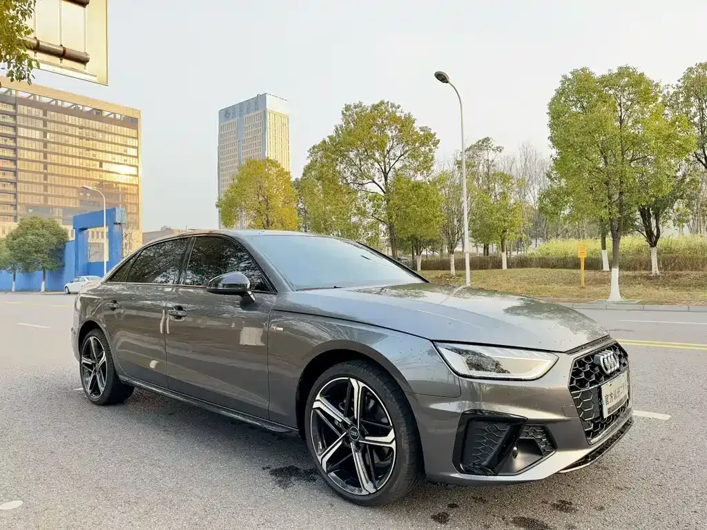 Audi A4L 2024 из CN, фото 9