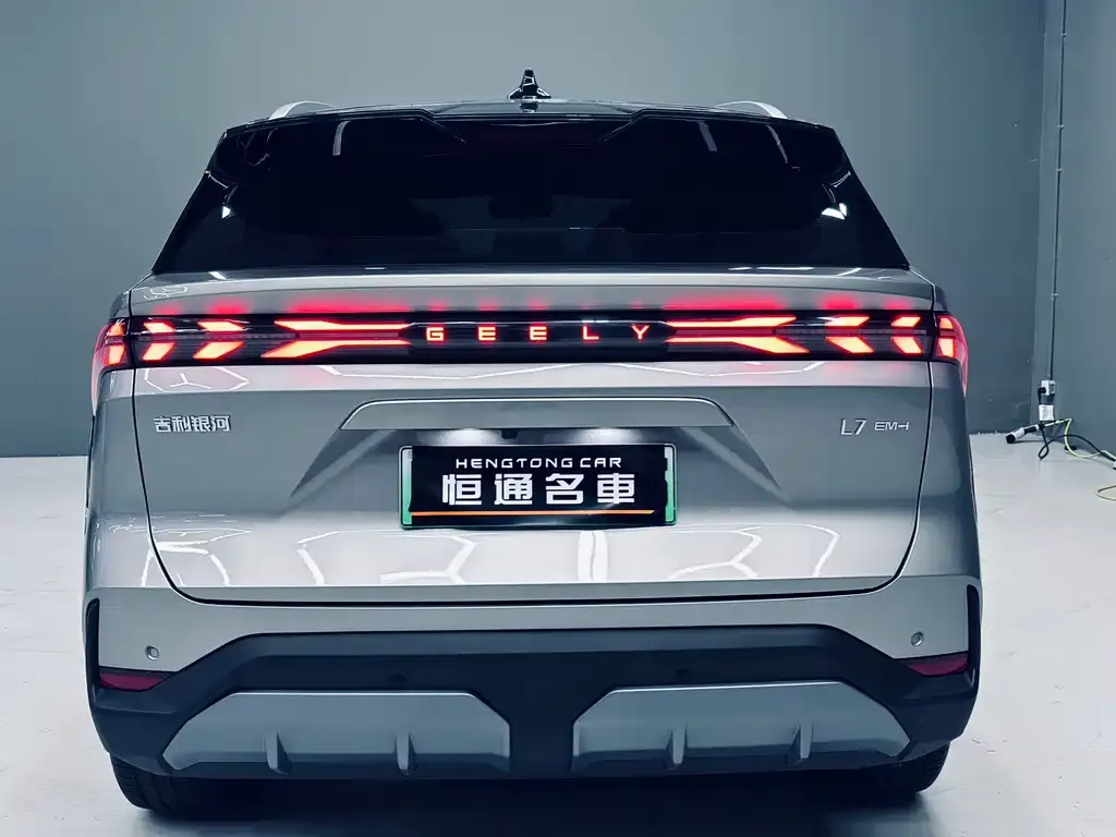 Geely Galaxy L7 — фото 4