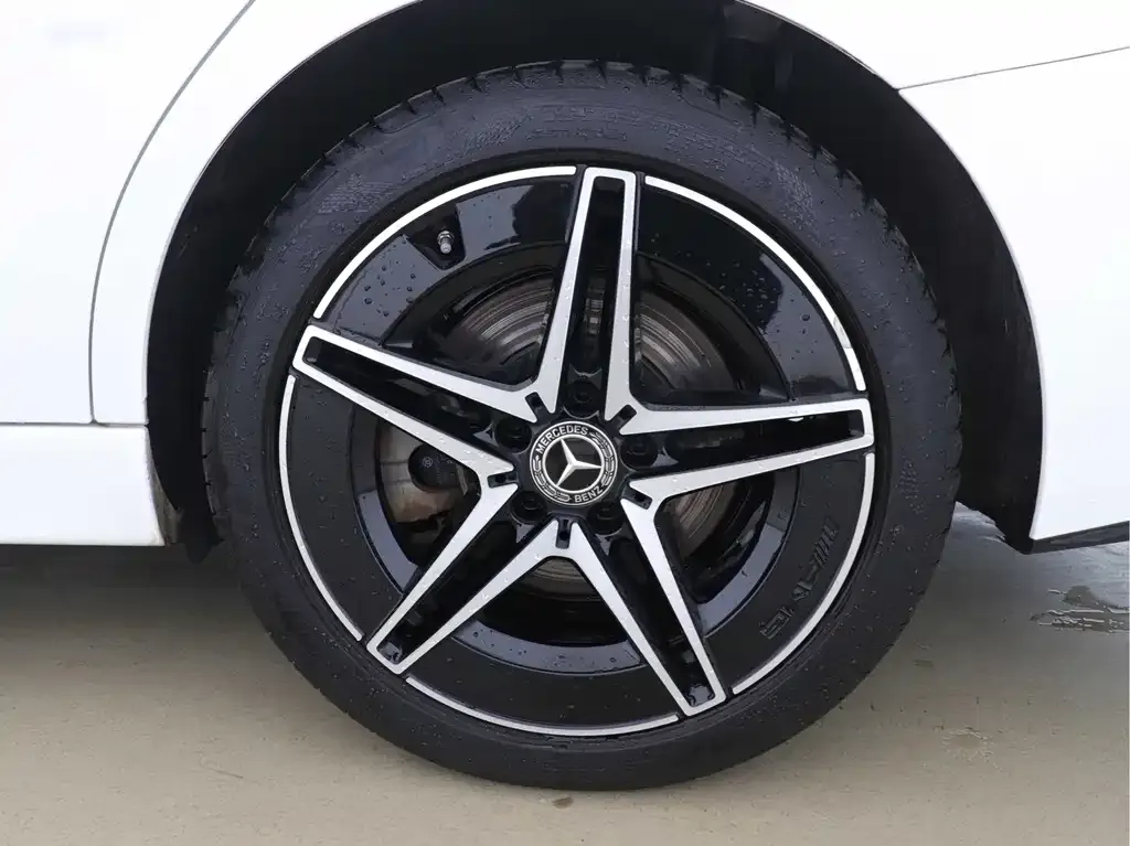 Mercedes-Benz C-Class 2024 из CN, фото 5