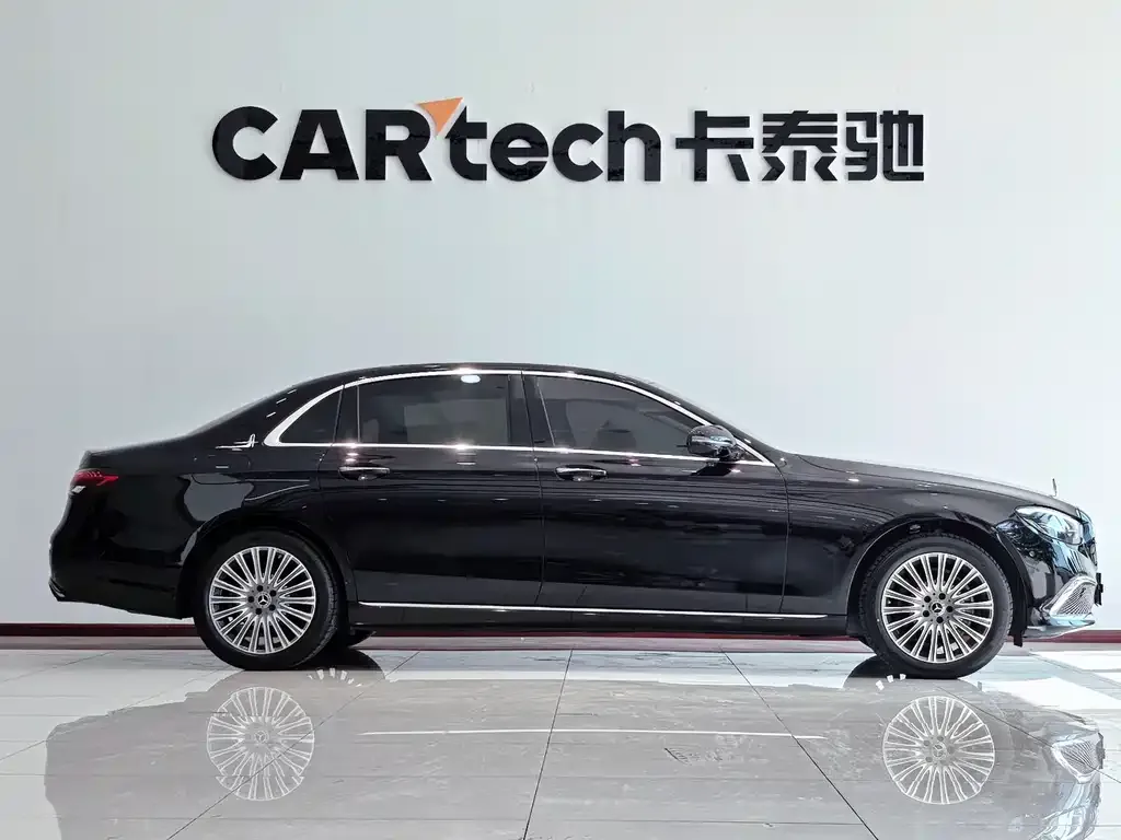 Mercedes-Benz E-Class 2023 из CN, фото 6
