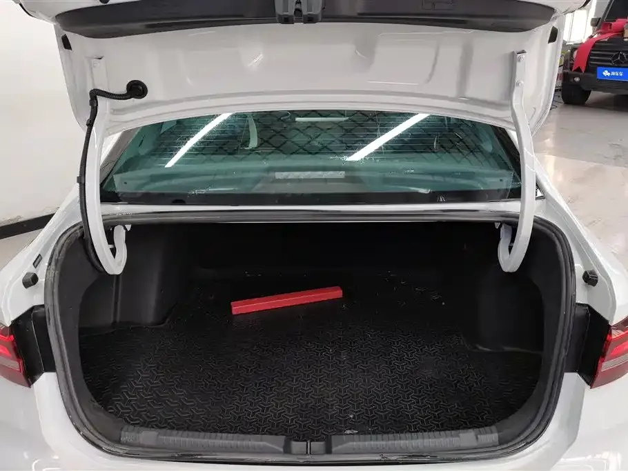 Volkswagen Lavida 2023 из CN, фото 9