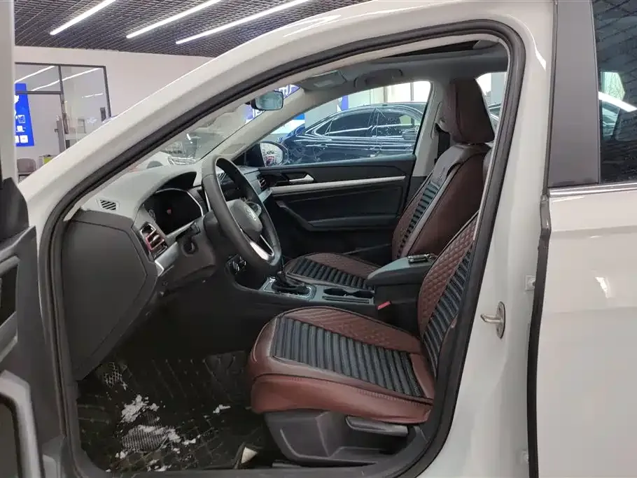 Volkswagen Lavida 2023 из CN, фото 7