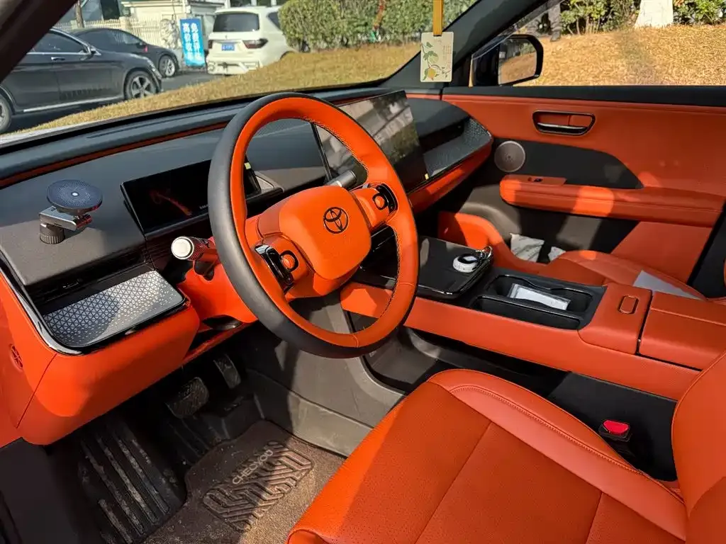 Toyota Platinum 3X 2025 из CN, фото 7