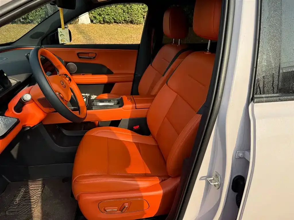 Toyota Platinum 3X 2025 из CN, фото 4