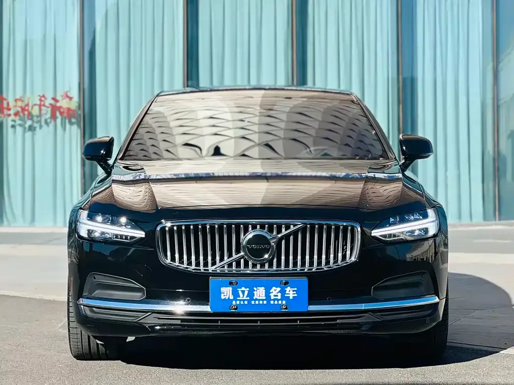 Volvo S90 — фото 10