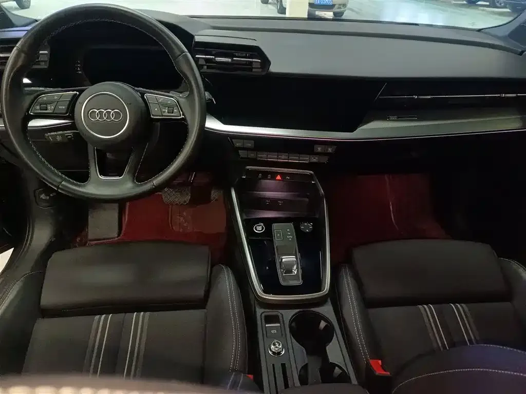 Audi A3 2023 из CN, фото 4