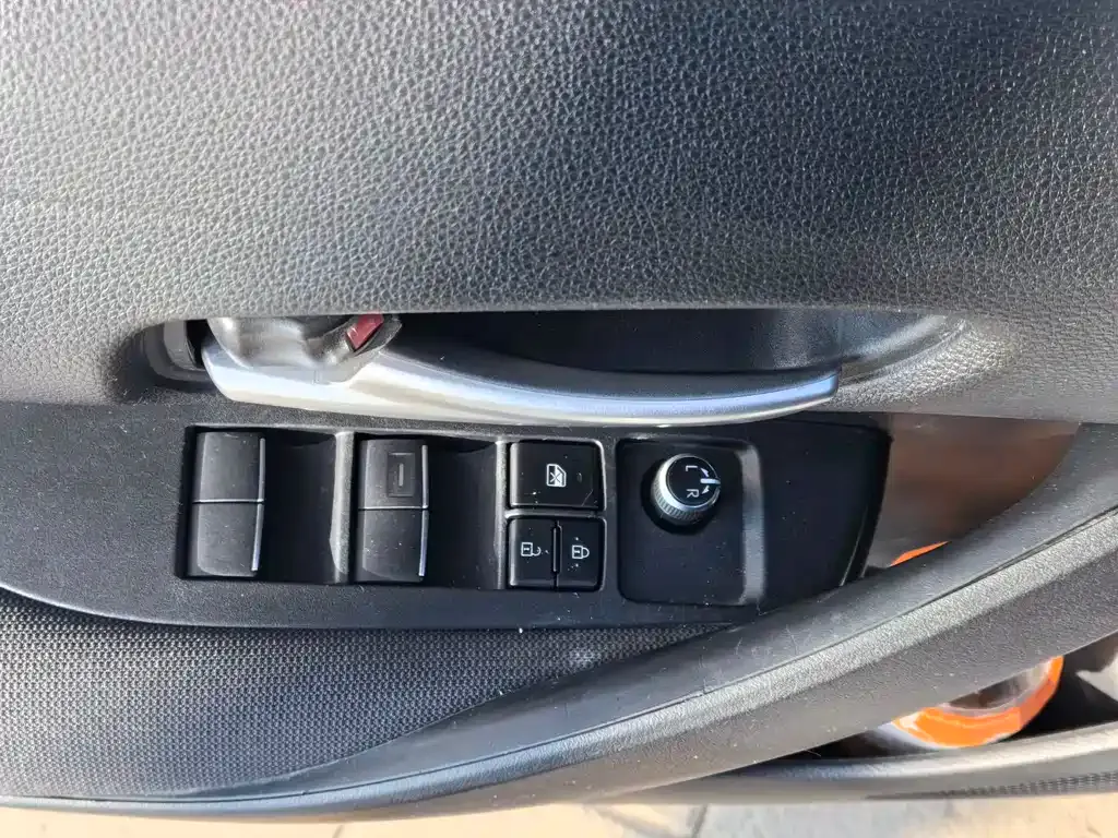 Toyota Corolla 2023 из CN, фото 8