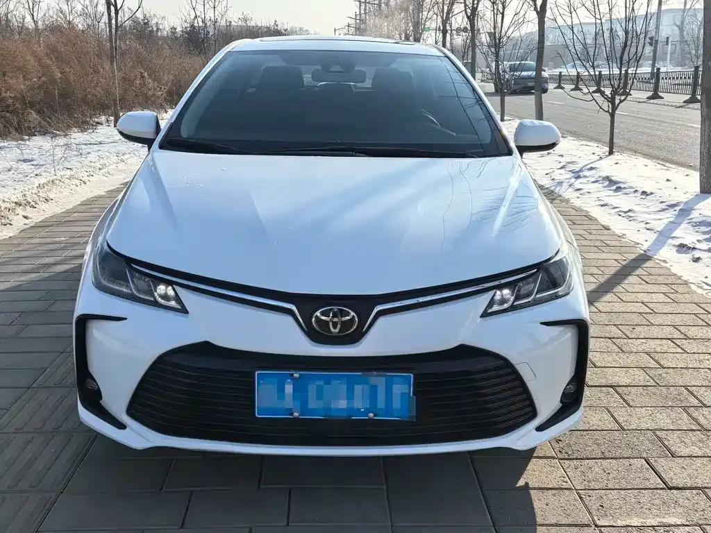 Toyota Corolla 2023 из CN, фото 7