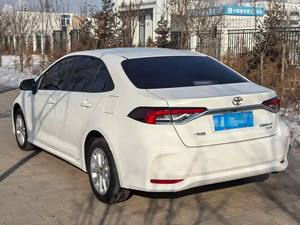 Toyota Corolla 2023 из CN, фото 4