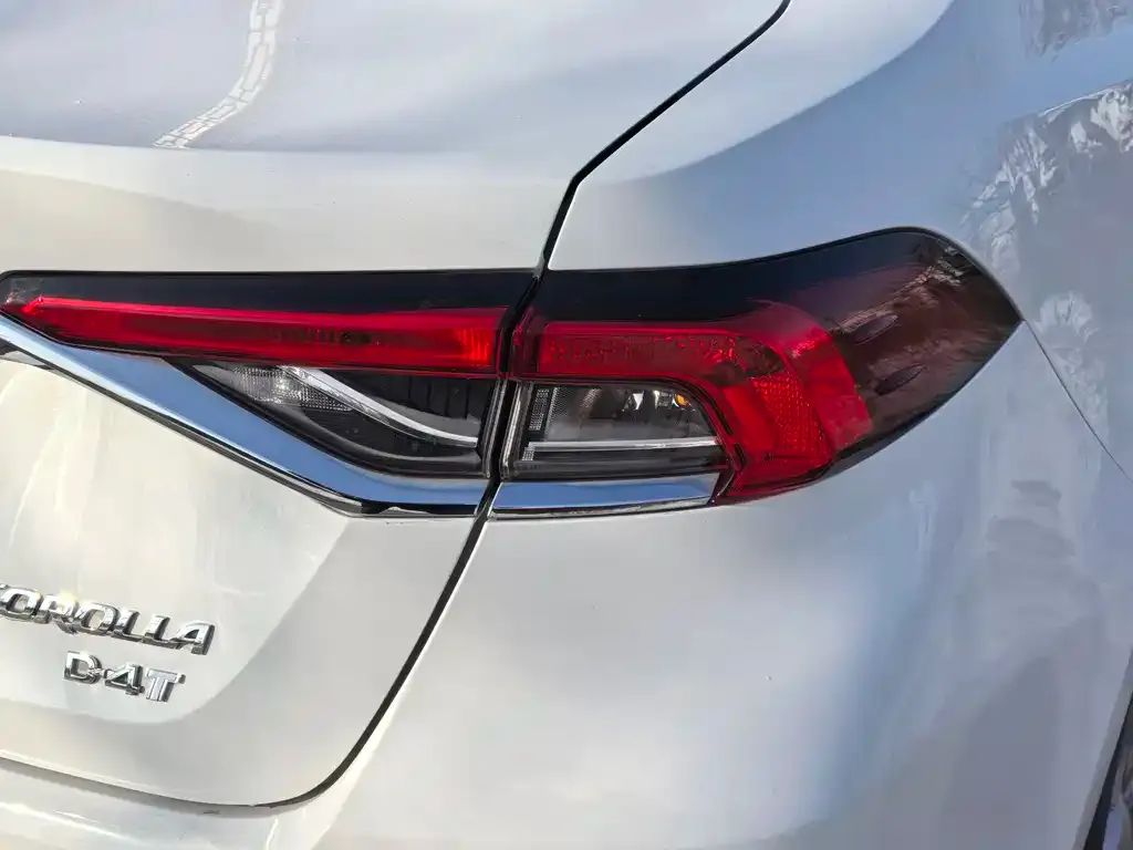 Toyota Corolla 2023 из CN, фото 3