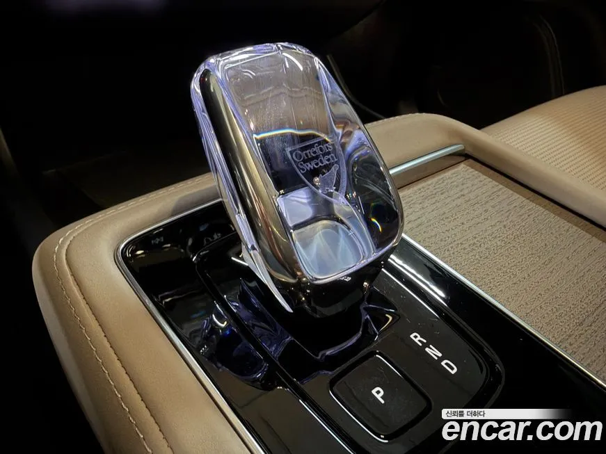 Volvo XC90 2025 из KR, фото 10