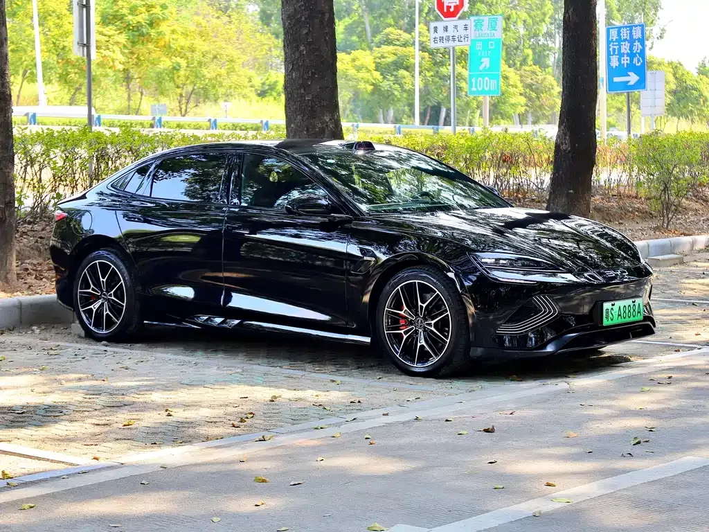 BYD Seal — фото 6