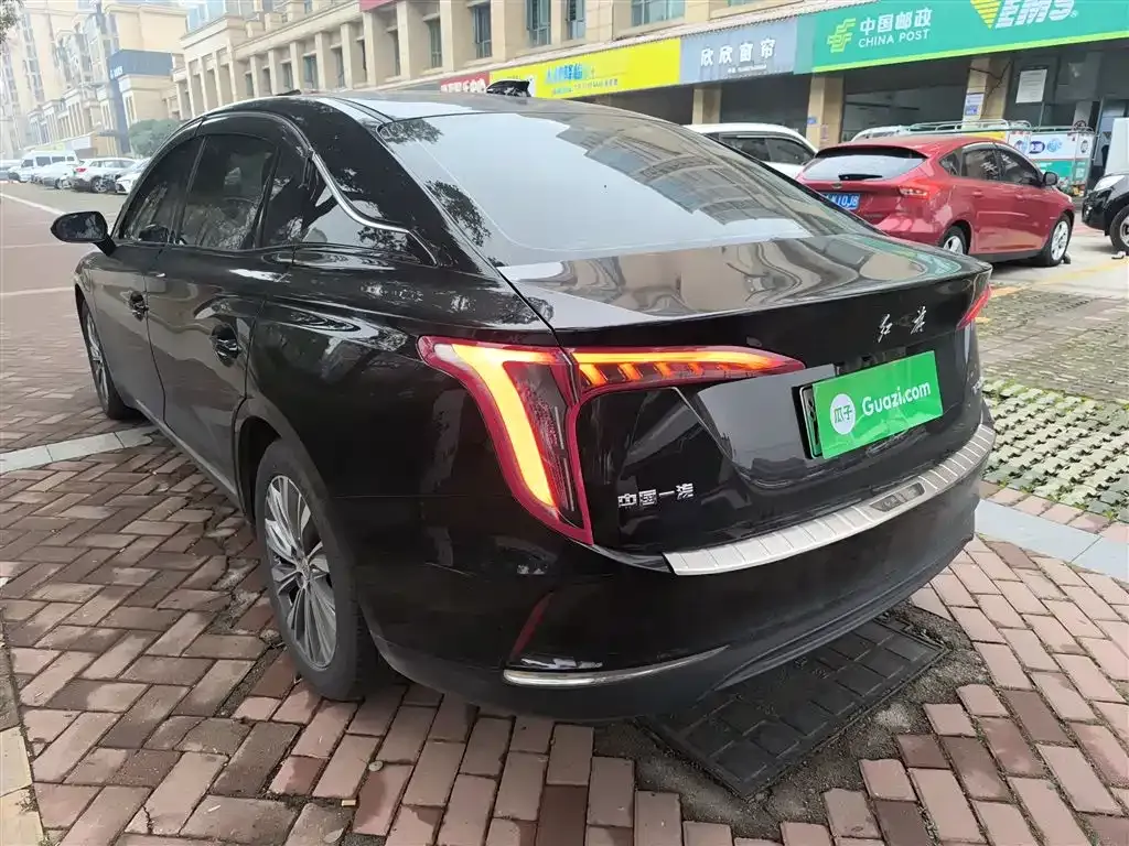 Hongqi E-QM5 2024 из CN, фото 4