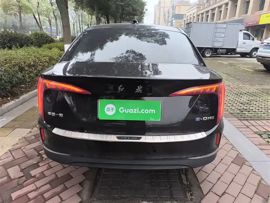 Hongqi E-QM5 2024 из CN, фото 6