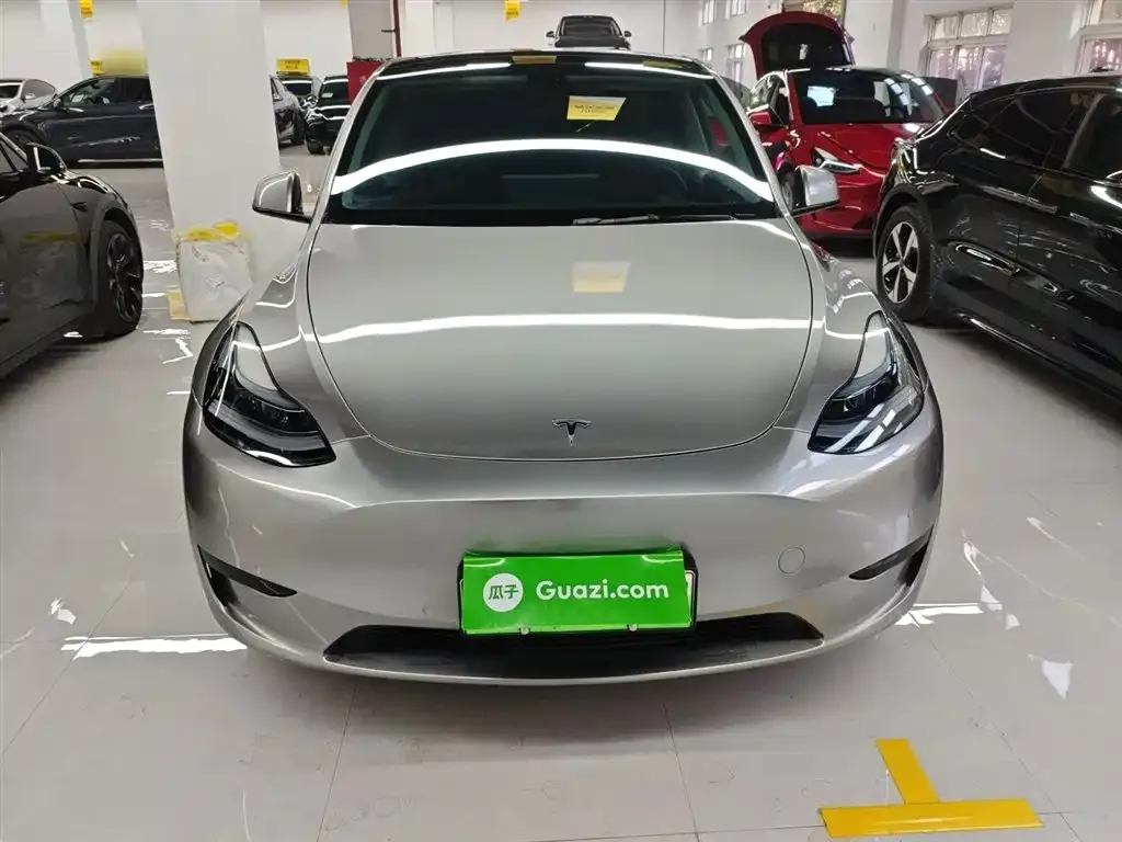 Tesla Model Y 2023 из CN, фото 9