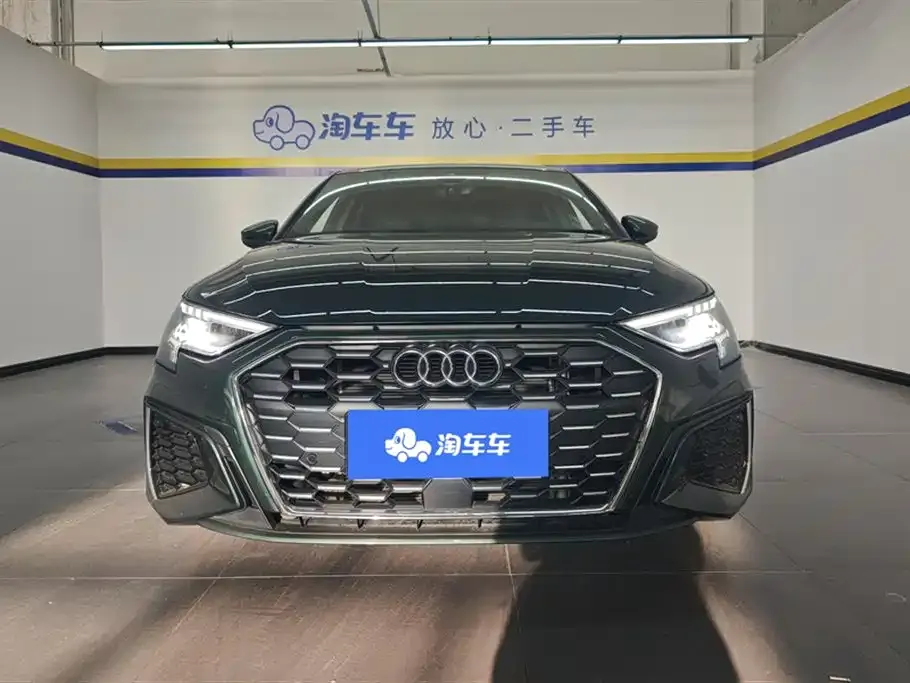 Audi A3 2023 из CN, фото 3