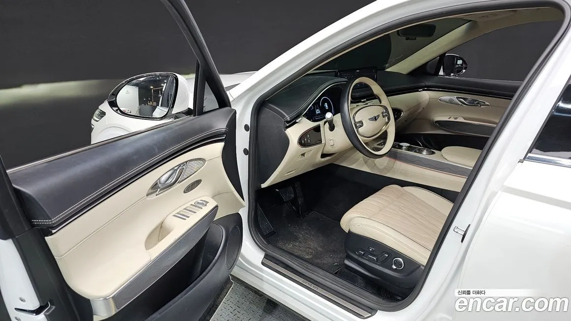 Genesis GV70 — фото 10