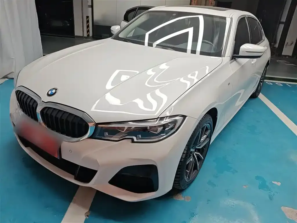 BMW 3 Series 2021 из CN, фото 1